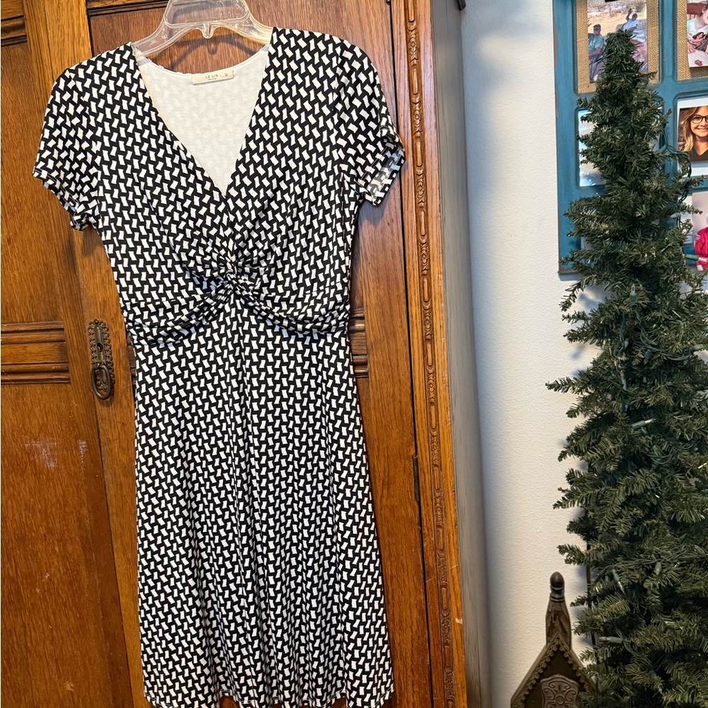 Le Lis Black and White Geometric Midi Dress
